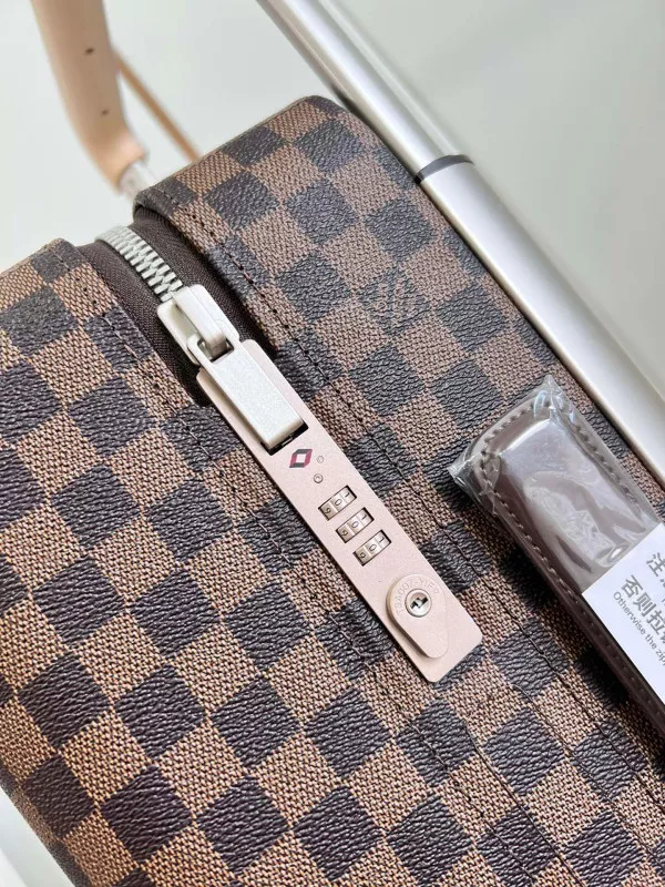 Cheap Louis Vuitton HORIZON 55 0121