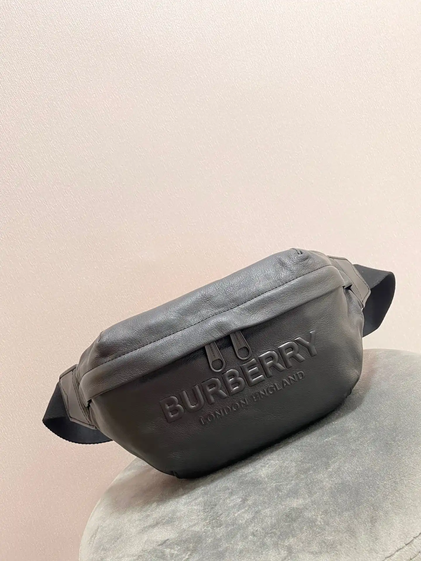 BURBERRY BUM BAG 0125