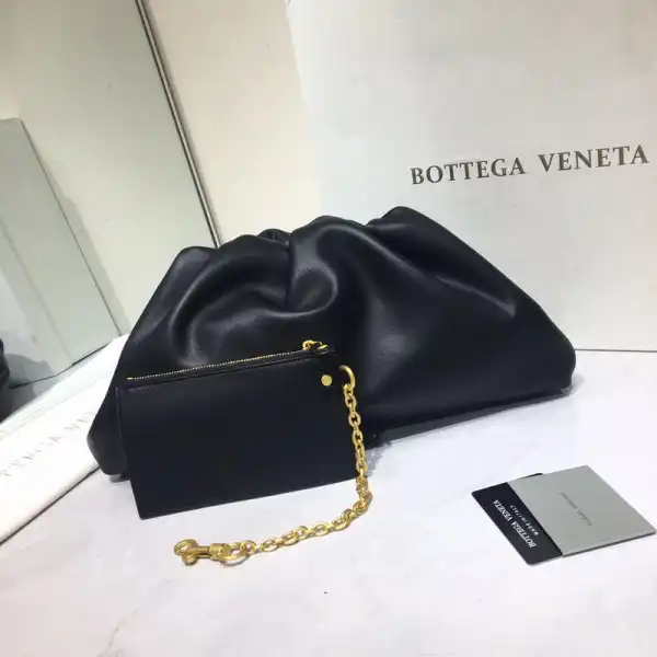 Affordable BOTTEGA VENETA THE POUCH 0126