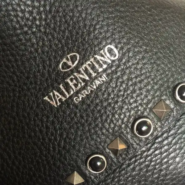 Cheap VALENTINO MEDIUM GRAIN CALFSKIN LEATHER ROCKSTUD BAG 0122