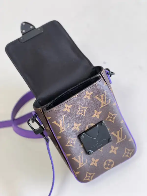 Affordable LOUIS VUITTON S-LOCK VERTICAL WEARABLE WALLET 0125