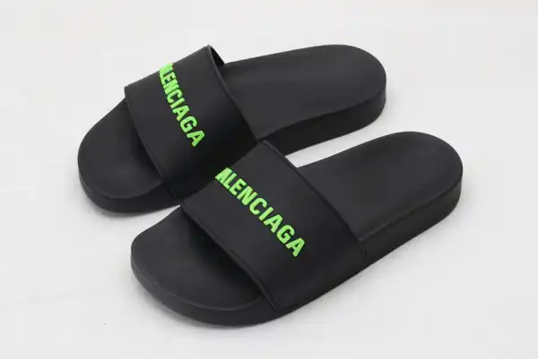 BALENCIAGA POOL SLIDE SANDAL 0125