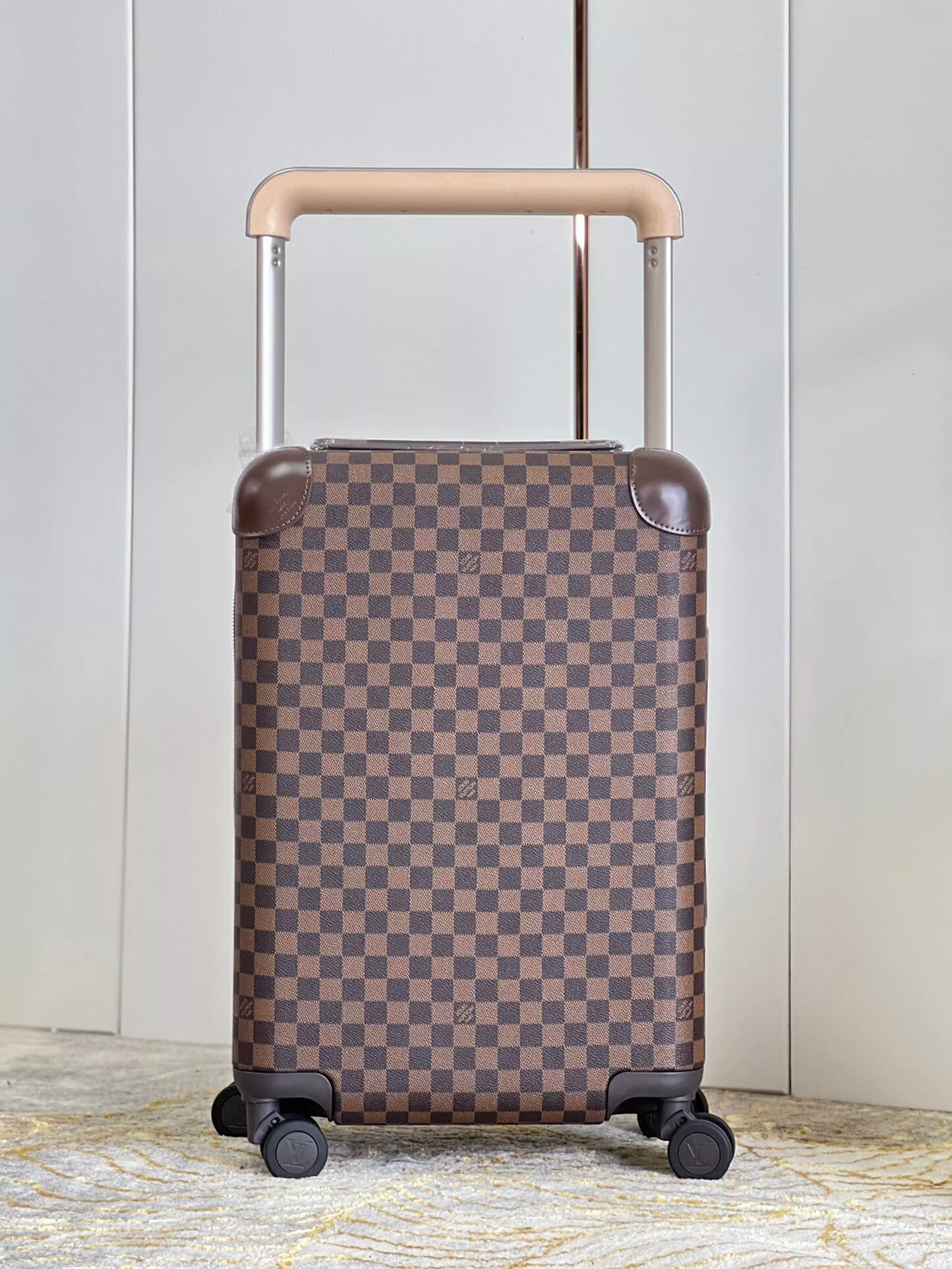 Louis Vuitton HORIZON 55 0121