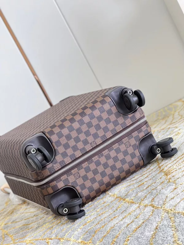 Cheap Louis Vuitton HORIZON 55 0121